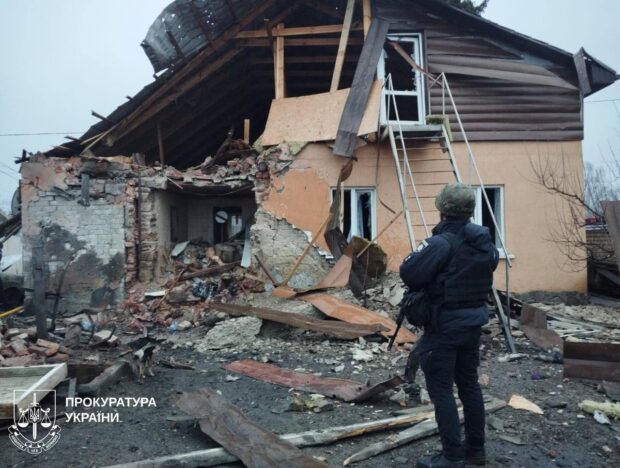 Правоохоронці документують наслідки російських ударів по Харківщині