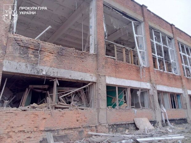 Росіяни атакують Харківщину: постраждали троє людей