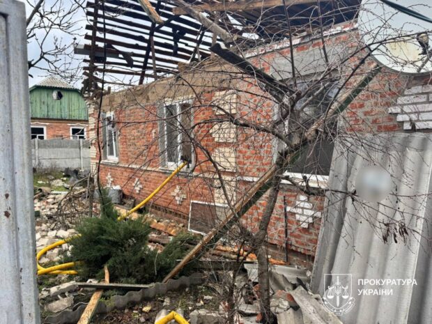 Вісім людей постраждали внаслідок чергових ворожих ударів по Харківщині