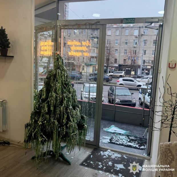 Поліція затримала чоловіка за хуліганство у Харкові на проспекті Науки