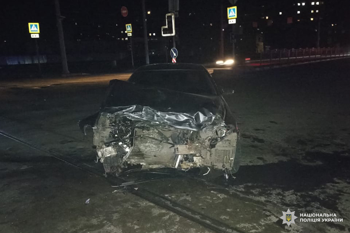 ДТП у Харкові: зіткнення BMW та Peugeot з постраждалими