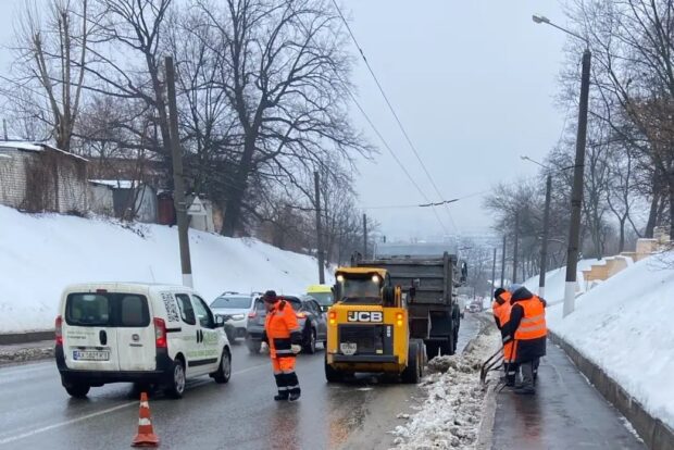 Терехов: Харкову бракує комунальників, бо більше тисячі з них воює