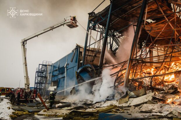 Росіяни вдарили ракетою по харківській фабриці Philip Morris