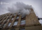 У Харкові під час пожежі в офісній будівлі врятували вісьмох людей