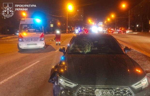 У Харкові водій Audi на пішохідному переході збив на смерть жінку