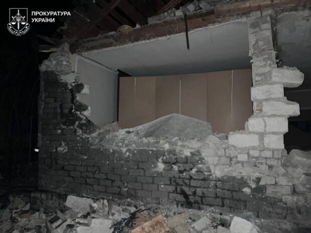 Удар БпЛА по Великому Бурлуку: пошкоджено будинки, є постраждалий