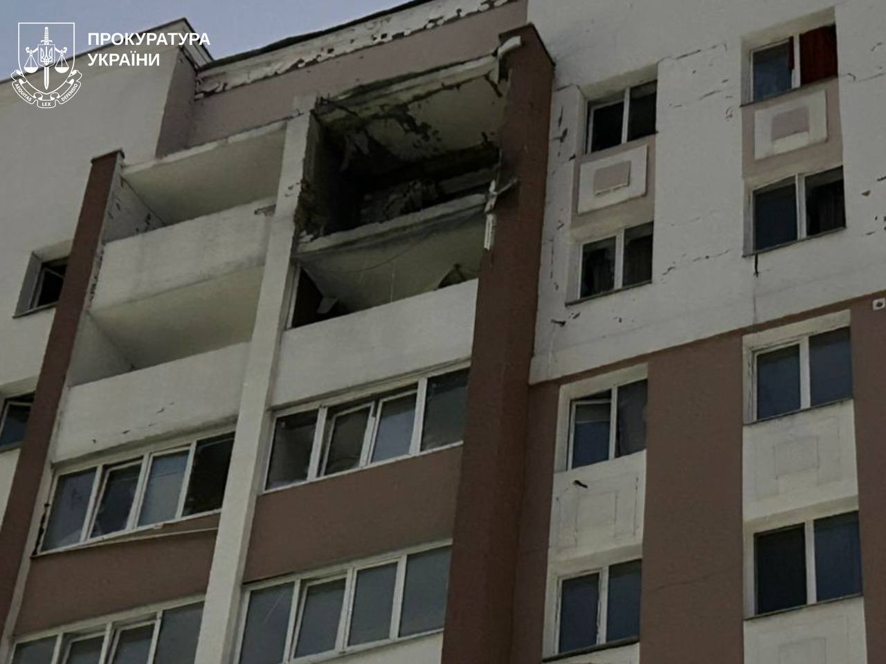 Внаслідок російських ударів по Харкову постраждала жінка