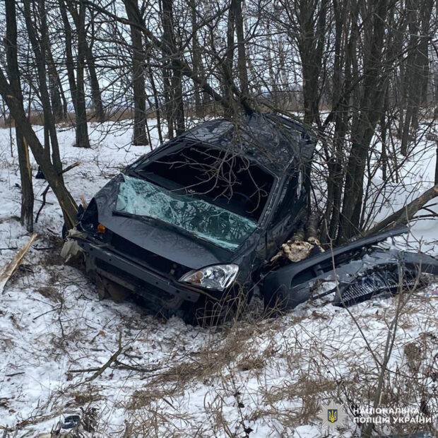 На Харківщині в ДТП загинула двомісячна дитина: водій не впорався на ожеледиці