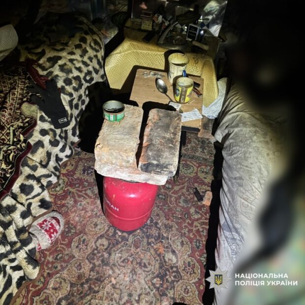 У Пісочині знайшли двох людей, отруєних чадним газом | Поліція Харківщини