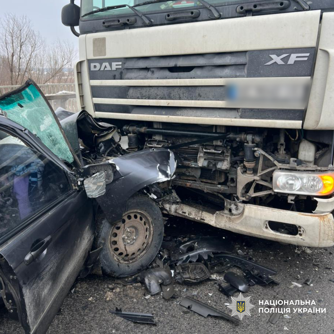 ДТП на Чугуївщині: 69-річна пасажирка загинула в зіткненні на автодорозі Київ-Харків-Довжанський
