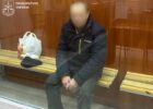 На Харківщині чоловіка підозрюють у смертельному побитті матері