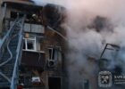 Шахед вдарив по багатоповерхівці в Салтівському районі Харкова: 7 постраждалих