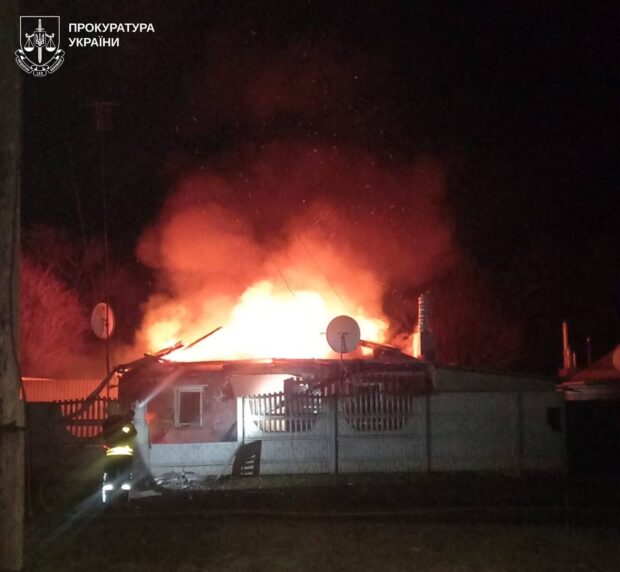 Чергові ворожі атаки по Харківщині: загинула людина, є постраждалі