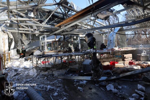 Російський БпЛА вдарив по цивільному харчовому підприємству у Харкові: двоє загиблих, семеро поранених