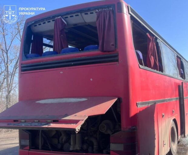 Внаслідок російського удару поблизу рейсового автобуса на Харківщині загинули троє людей