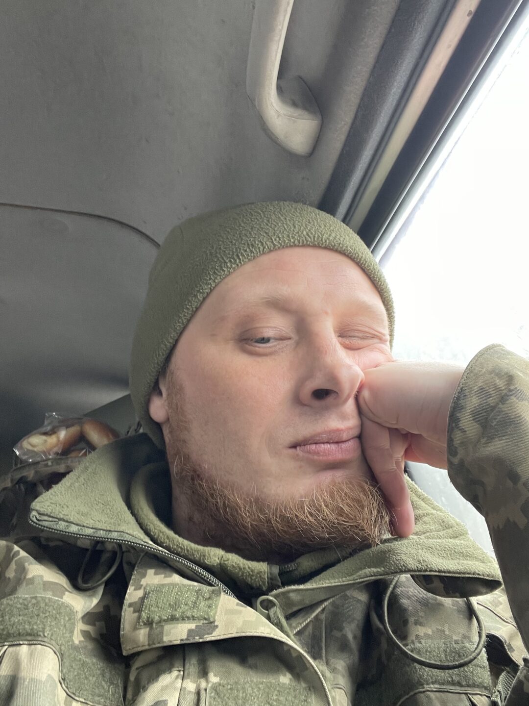 Артем Ельф та його історія про літературний слем