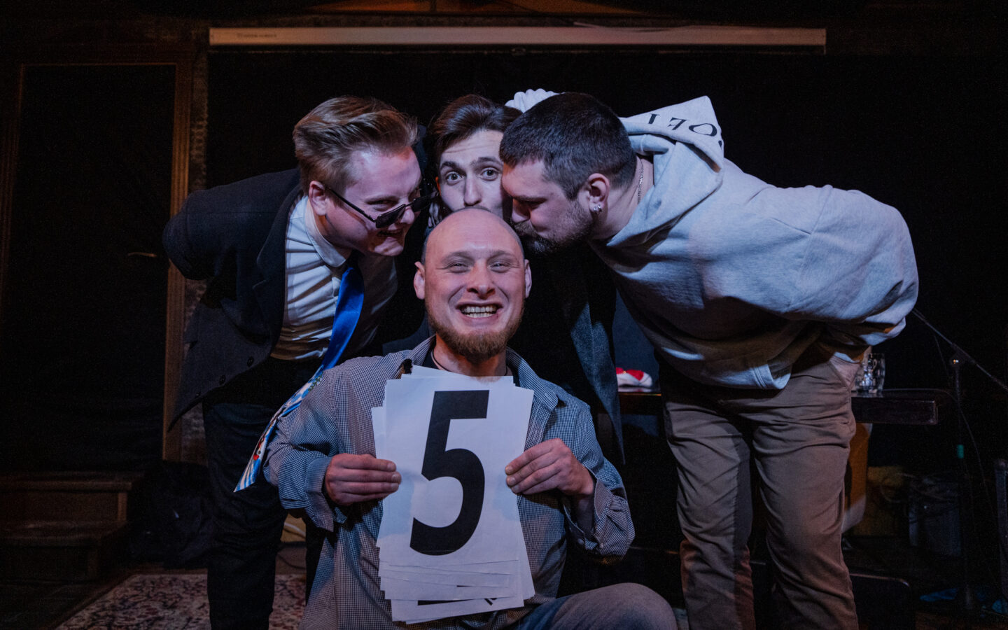 Артем Ельф та його історія про літературний слем