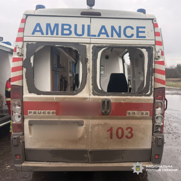 FPV-дрон атакував медиків у селі Грушівка: поранені парамедикиня і водій швидкої