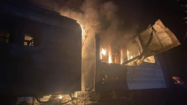 РФ атакувала поїзд на Харківщині: поранені машиніст та помічник машиніста