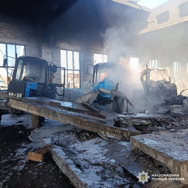 Російський БпЛА вдарив по Чугуївщині: поранений, пожежа