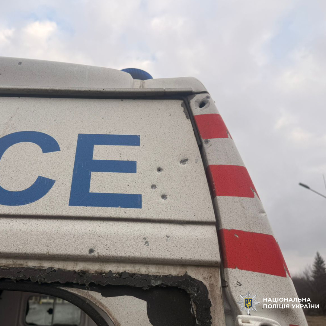 FPV-дрон атакував медиків у селі Грушівка: поранені парамедикиня і водій швидкої