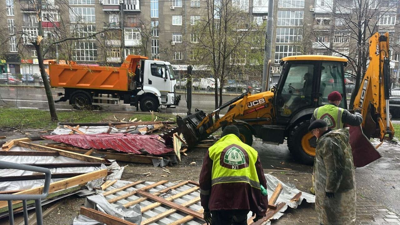 Харків 26 квітня: негода, затримки у метро
