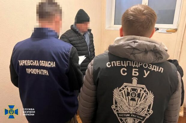 На Харківщині затримали керівника держлісгоспу, який брав хабарі за відпуск деревини