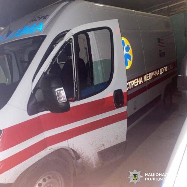 FPV-дрон атакував авто "швидкої" на Харківщині