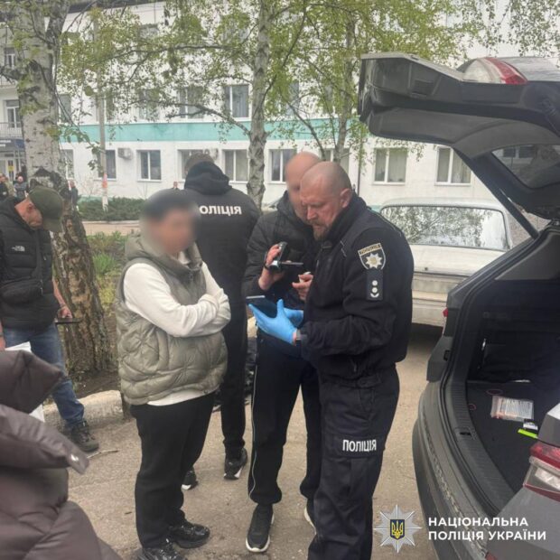 Військова медикиня викрита на отриманні 40 тисяч гривень хабаря за вплив на ВЛК