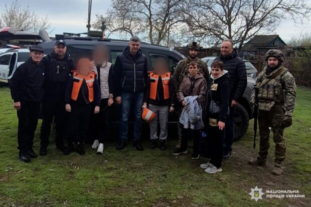 Поліція евакуювала родину з Куп'янського і притягла матір до відповідальності за невихованість