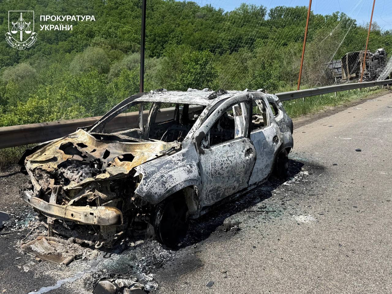 Щонайменше пʼять FPV-дронів атакували ділянку кільцевої дороги у Харкові: загинув водій вантажівки