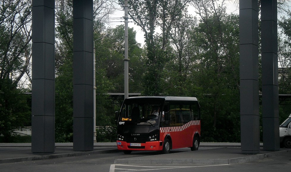 Через заборону руху автобуси №21 і 60 тимчасово не курсують