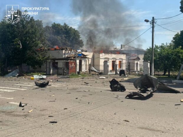 Росіяни атакували Балаклію ударними БпЛА: є постраждалі