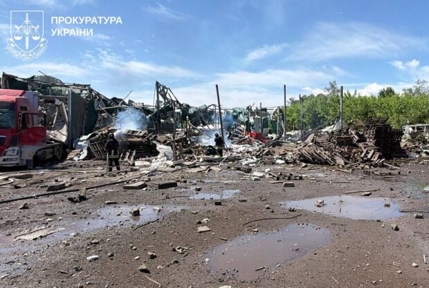 Росіяни здійснили ракетну атаку по Дергачах: дві людини загинули, ще 19 постраждали