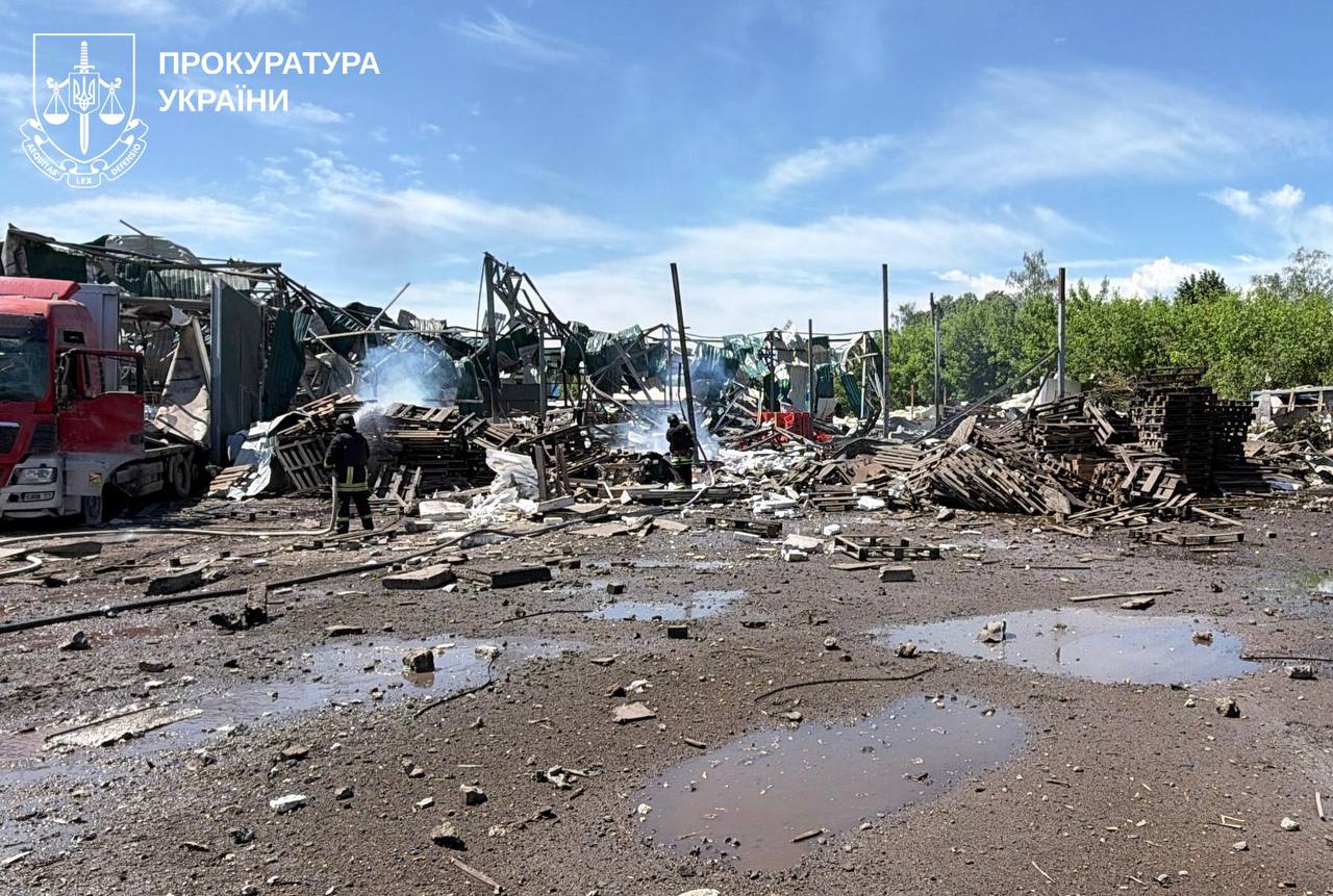 Росіяни здійснили ракетну атаку по Дергачах: дві людини загинули, ще 19 постраждали