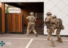 Правоохоронці викрили у Харкові шахрайський кол-центр, який ошукував громадян Латвії