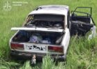 Російський FPV-дрон атакував авто на Харківщині: поранено двох літніх людей