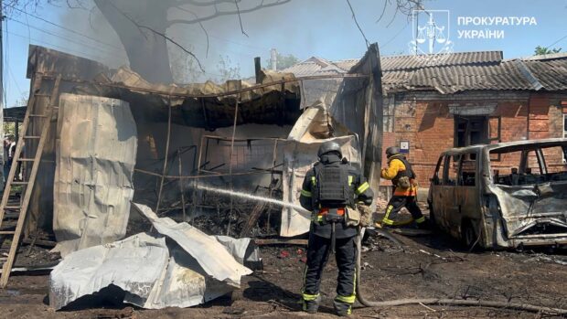 Російський БПЛА атакував Харків: постраждали вісім людей, серед них діти