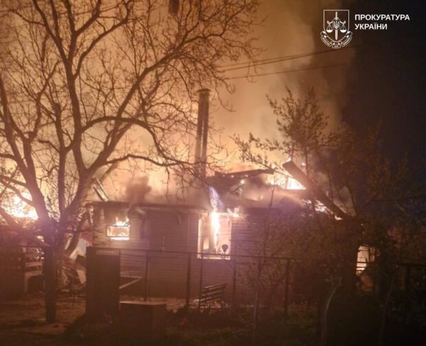 У передмісті Харкова внаслідок російських ударів постраждали шестеро людей, серед них — підліток