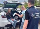 Контрабанда машин під виглядом гуманітарної допомоги ЗСУ: у Харкові затримали відому автоблогерку