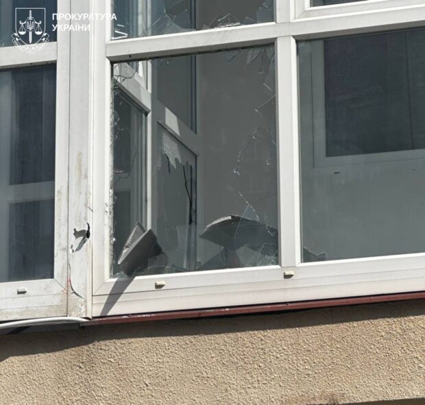 Масована атака БпЛА по Харкову вдень 2 травня: пошкоджено АЗС, автосалон, будинок, є постраждалі