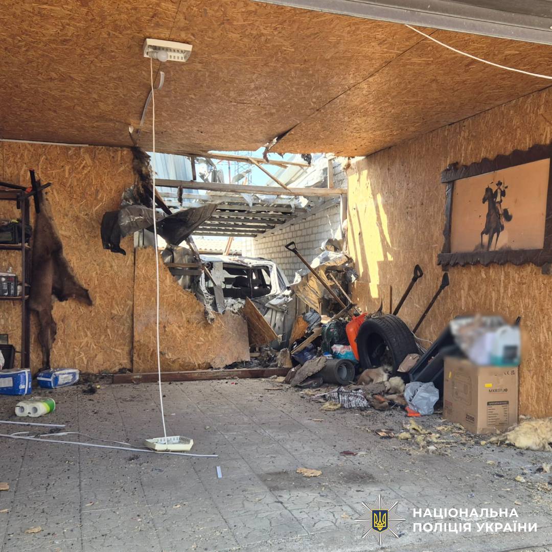 БпЛА влучив у гаражний кооператив у Харкові: двоє постраждалих