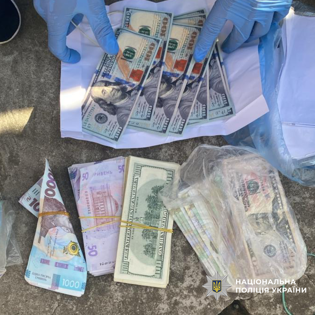 Поліція Харківщини викрила схему легалізації іноземців через фіктивні шлюби