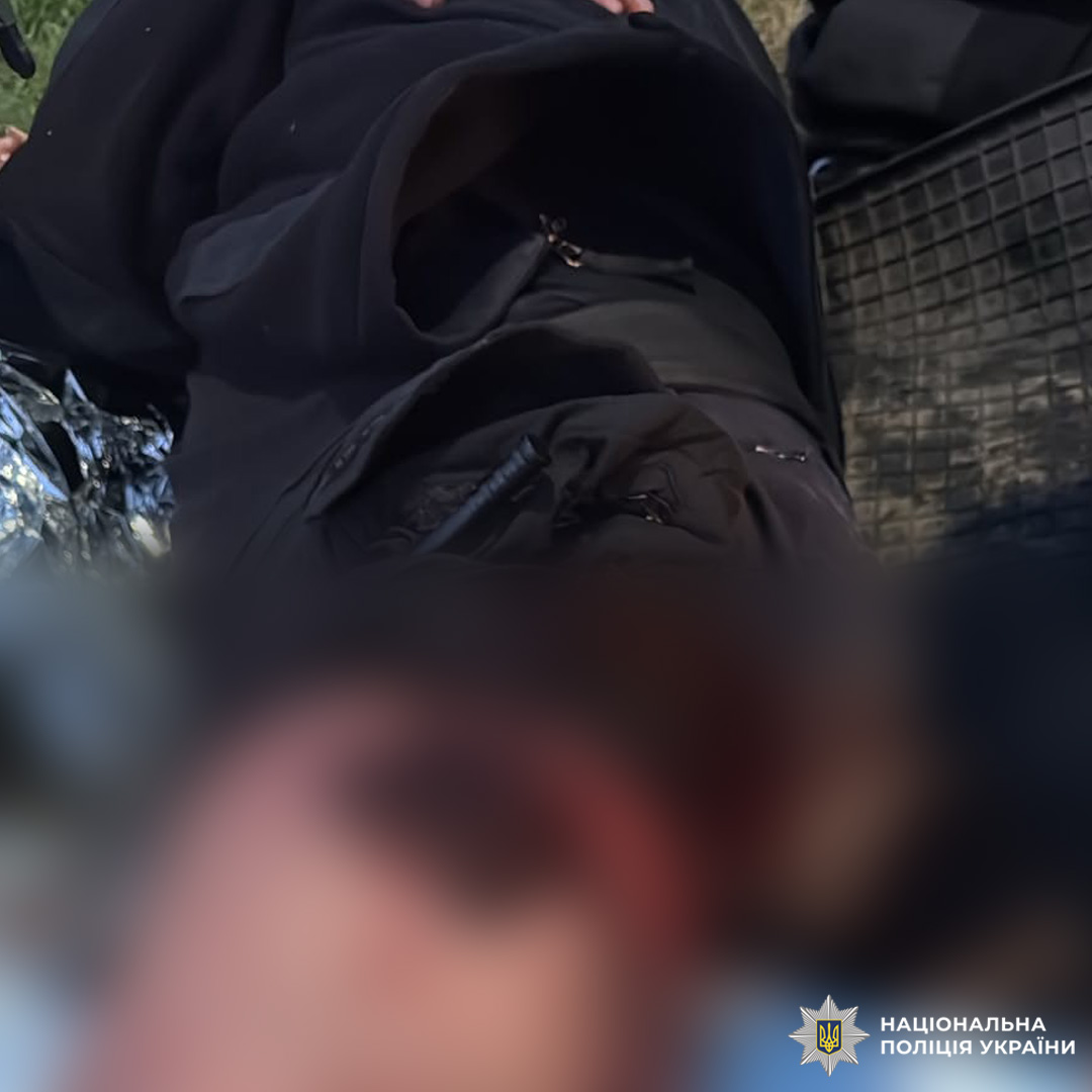 Російський дрон атакував поліцію Чугуївщини: двоє поліцейських поранені