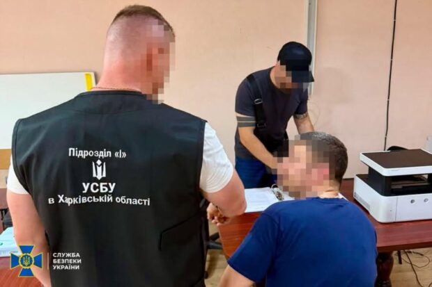 СБУ повідомила про підозру підпалювачу, який на замовлення росіян намагався вчинити диверсію на Укрзалізниці на Харківщині