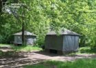 У Харкові викрили чоловіка, який облаштував «бізнес» на самовільно зайнятій землі біля річки
