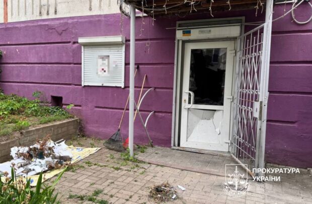 Внаслідок чергових російських атак по Харкову поранено жінку