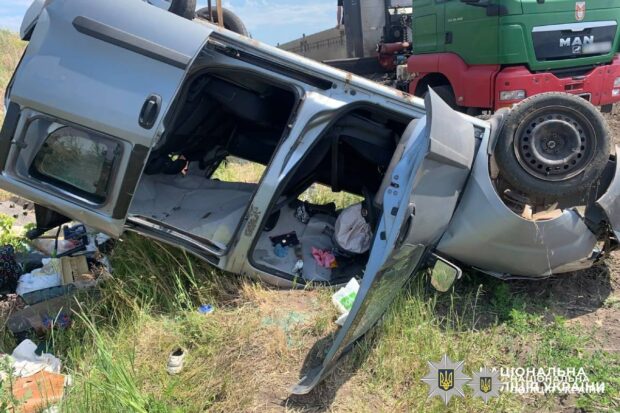 ДТП на Валківщині: 72-річна жінка загинула, дитина постраждала
