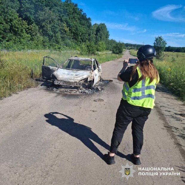 FPV-дрон атакував автомобіль на Харківщині: троє людей поранені