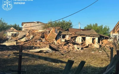 Російський авіаудар по Слатиному: загинула жінка, постраждали троє людей, серед них — дитина